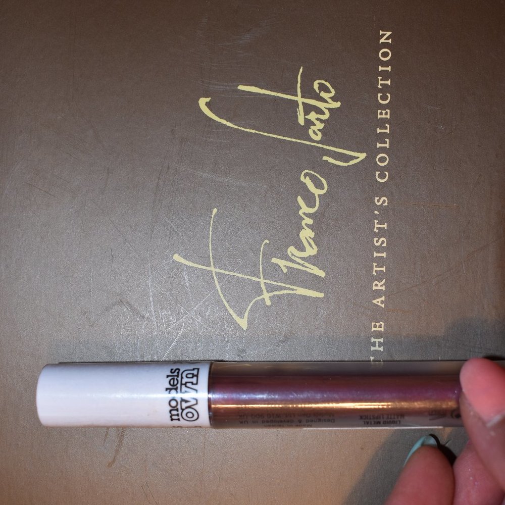 lip gloss